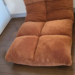 今年２月に購入しましたが、イメージと違い　未使用で置いていました。