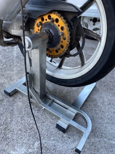 バイクスタンド片持ち　メンテナンススタンド　RVF VFR ドカティー