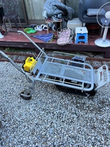 小型の便利運搬車
