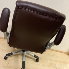 ★椅子★ 360° 回転★上下肘掛の画像