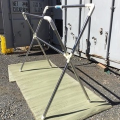 中古　ステンレス製　伸縮折りたたみ式　布団干し　140〜240cmの画像