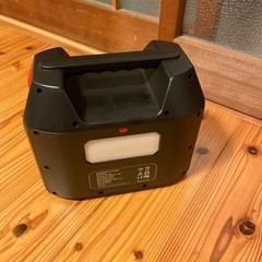 【決まりました】【本体のみ】ポータブル充電器　モバイル電源　METERK モデル R300 USB TYPE-Cの画像