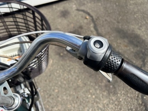 ブリジストン　電動アシスト自転車 8.1Ah