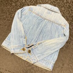 子供服　デニム　ジャケット　100サイズbaby GAP ベビーギャップ　の画像