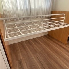 子供用ベッドフレーム　ハシゴ付き