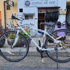💯💯　クロスバイク　ＧＩＯＳ　フレーム　アルミ　７００ｘ２８ｃ　...