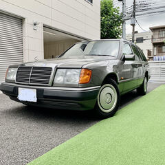 前期モデルW124シングルカム３００TEです