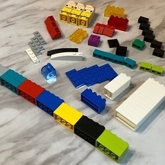 赤いバケツ　ブロック　レゴ　LEGO おもちゃ　積み木　知育玩具の画像