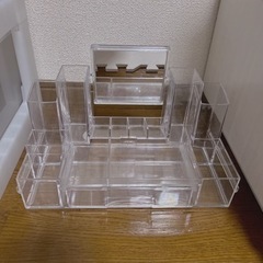 ¥800→¥500に値下げしました✨スリーコインズ クリアコスメ収納の画像