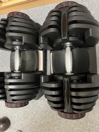 可変式ダンベル（1つ40kg）