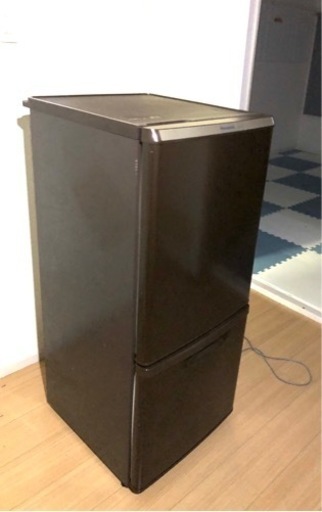 138ℓ 茶色の冷蔵庫 パナソニックNR-B145W-T