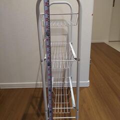 隙間収納  ランドリーラックの画像