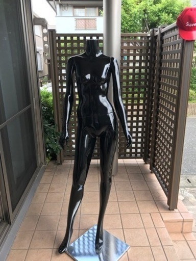 ヘッドレス 女性マネキン【グロスブラック】