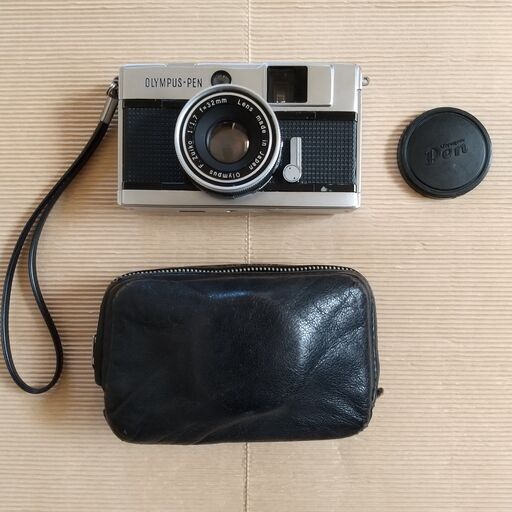 OLYMPUS製　ハーフサイズフィルムカメラ　オリンパスPEN EED