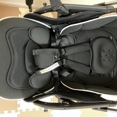 アップリカ　オプティアAC ジェットブラック　ベビーカーの画像