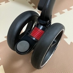 アップリカ　オプティアAC ジェットブラック　ベビーカーの画像