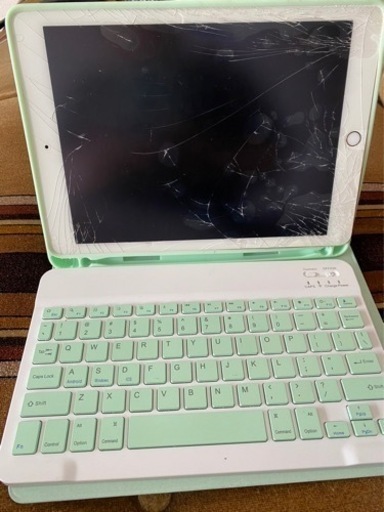 iPadAir2 画面割れ