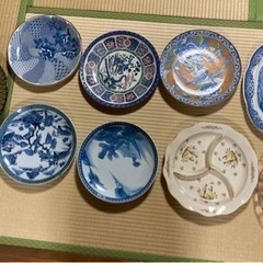 不要食器差し上げます
