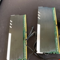 メモリ(8GB×2) RGB対応冷却プレート付