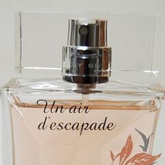 GIVENCHY オードトワレ エールエスカパード 50ml フレグランス 香水 Un air d'escapade ジバンシイ ジバンシー 札幌市 清田区 平岡の画像