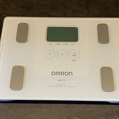 OMRON 体重計 HBF-912の画像
