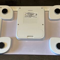 OMRON 体重計 HBF-912の画像