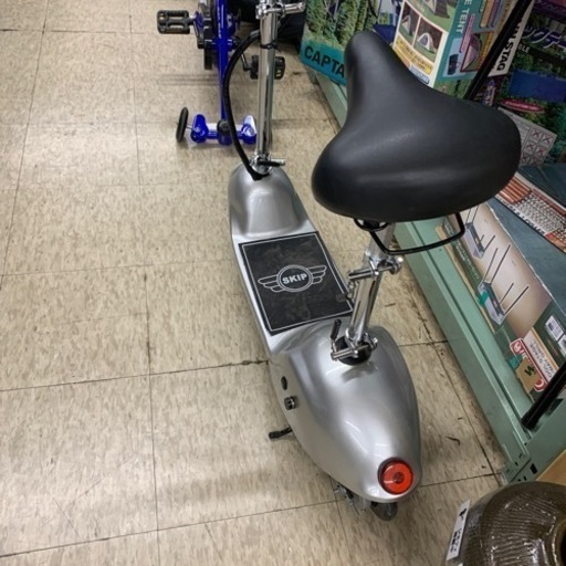 ジャンク品】おもちゃ 電動ミニスクーター SKIP ※10166341