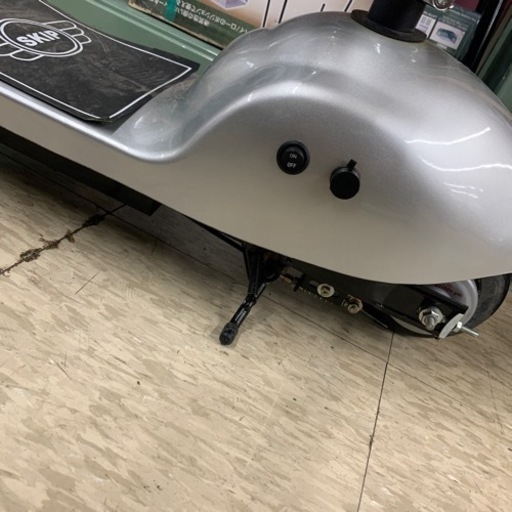 ジャンク品】おもちゃ 電動ミニスクーター SKIP ※10166341