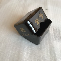 アンティークな小箱の画像
