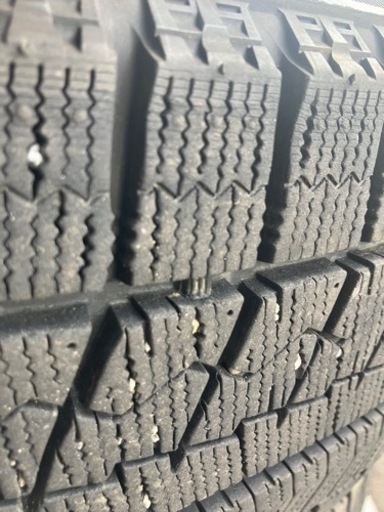 冬タイヤ(スタッドレスタイヤ)ブリヂストンVRX 215/45R17