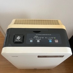 TOSHIBA 空気清浄機　加湿機能付きの画像