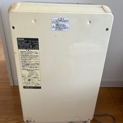 TOSHIBA 空気清浄機　加湿機能付きの画像