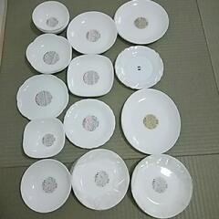 【新品】山崎パン 白いお皿類の画像