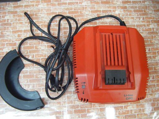 ヒルティ　HILTI　AG4S-A22　ディスクグラインダ　バッテリ21.6V二個/充電器/ケース付き　中古品　【ハンズクラフト宜野湾