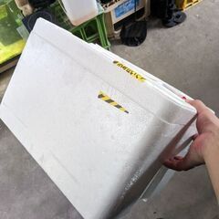 発泡スチロール　箱の画像
