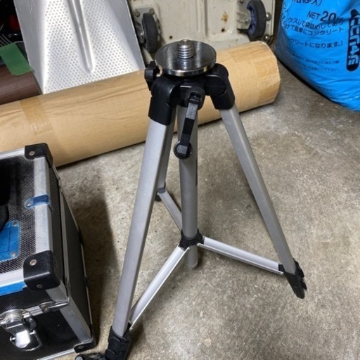 （決まりました）レーザー墨出機