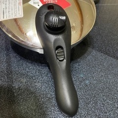 ほぼ新品！圧力鍋の画像