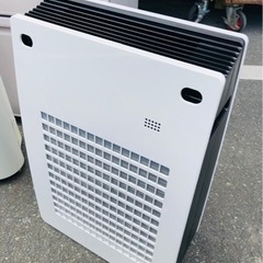 配送可能　トーカ堂 シャープ 加湿空気清浄機 プラズマクラスター 7000 スタンダード 11畳 / 空気清浄 14畳 ホワイト KC-30T6-Wの画像