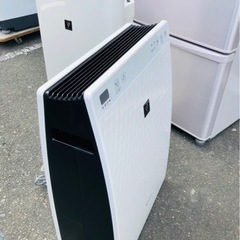 配送可能　トーカ堂 シャープ 加湿空気清浄機 プラズマクラスター 7000 スタンダード 11畳 / 空気清浄 14畳 ホワイト KC-30T6-Wの画像