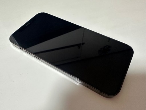 美品iPhone 12 pro グラファイト 512 GB SIMフリー　まだあります。