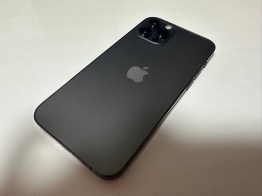 美品iPhone 12 pro グラファイト 512 GB SIMフリー　まだあります。