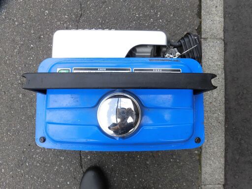 発電機　YAMAHA　EF900FW・・・直接引き取りで1,000円値引き