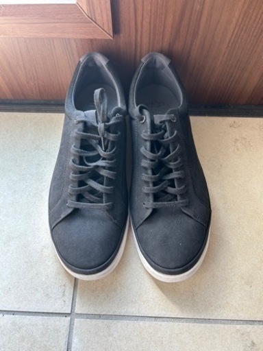 [新品‼️] UGG メンズスニーカー　カジュアル