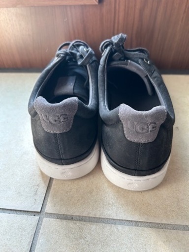 [新品‼️] UGG メンズスニーカー　カジュアル
