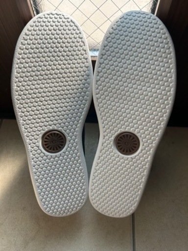 [新品‼️] UGG メンズスニーカー　カジュアル