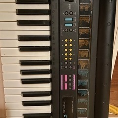 CASIO 卓上電子ピアノ　多機能