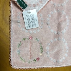 新品・未使用　Afternoon Tea タオルハンカチ　タグ付き　女性用の画像