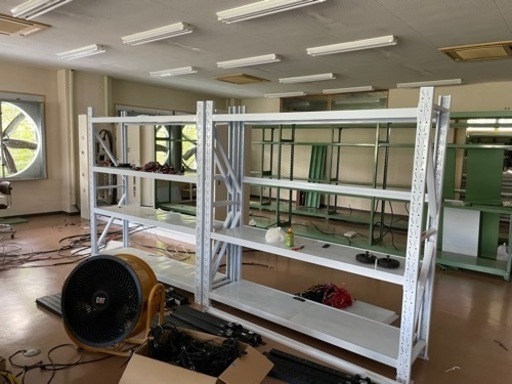 【新品】耐荷重タイプ　ホワイトスチールラック