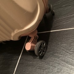 キャリーケース35L ピンクの画像