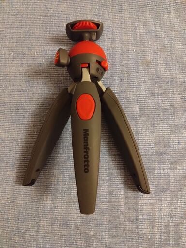 ミニ三脚　Manfrotto